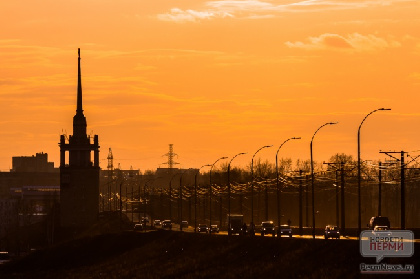 На Камской ГЭС с моста упал мужчина