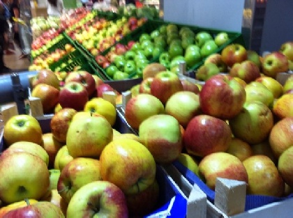 В Перми уничтожили 2,5 тонны яблок неизвестного происхождения