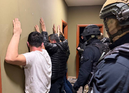 В Перми за три месяца к ответственности привлекли 221 мигранта, 13 выдворили из страны