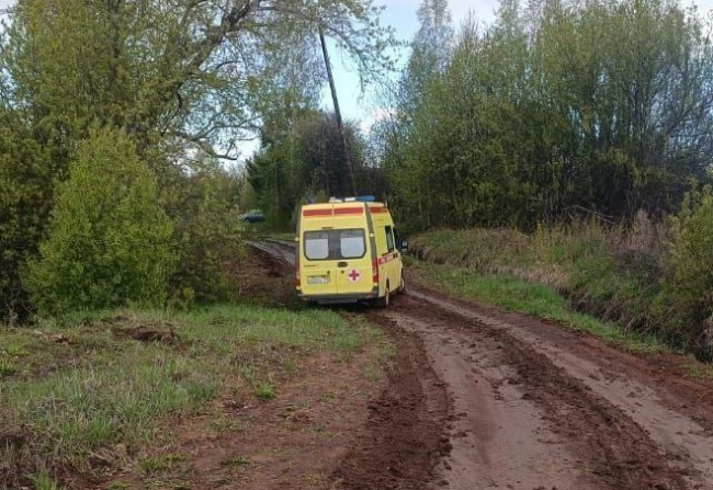 СК проверит данные о разбитой пермской дороге, по которой не смогла проехать 