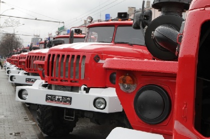 У краевой противопожарной службы появилось 10 новых автомобилей