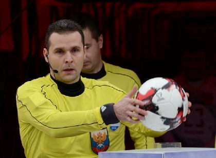 «Амкар» и «Дмнамо» рассудит Евгений Турбин