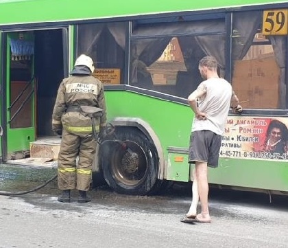 В Перми загорелся автобус с пассажирами