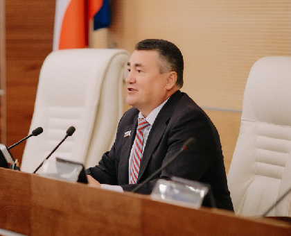 Валерий Сухих: ежегодно парламентарии отмечают рост качества исполнения бюджета