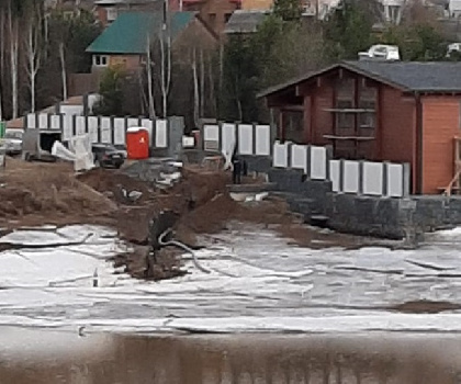 В Пермском крае от частного дома прокладывают канализацию в реку Шемети