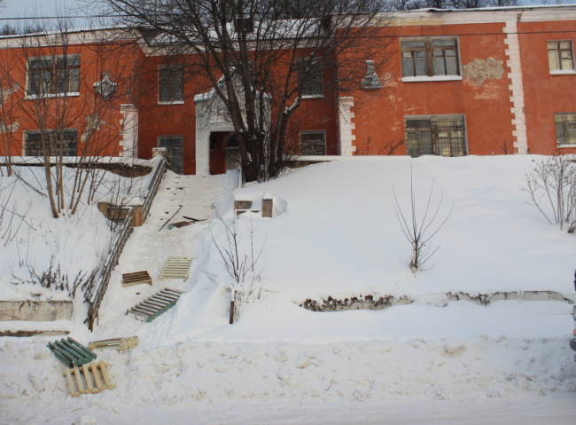 кража батарей Чусовой.jpg