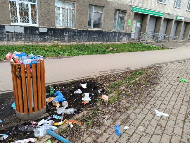 поликлиника мусор.jpg