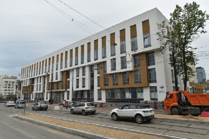 Строительство поликлиники на улице Ленина находится в финальной стадии