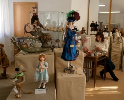 Галерея авторской куклы собирает экспонаты для музея