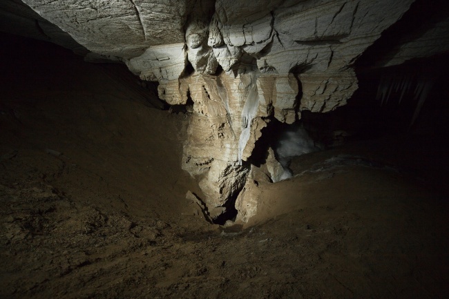 Мечькинская пещера.jpg